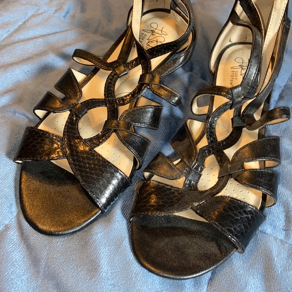 Sandals - Picture 2 of 2